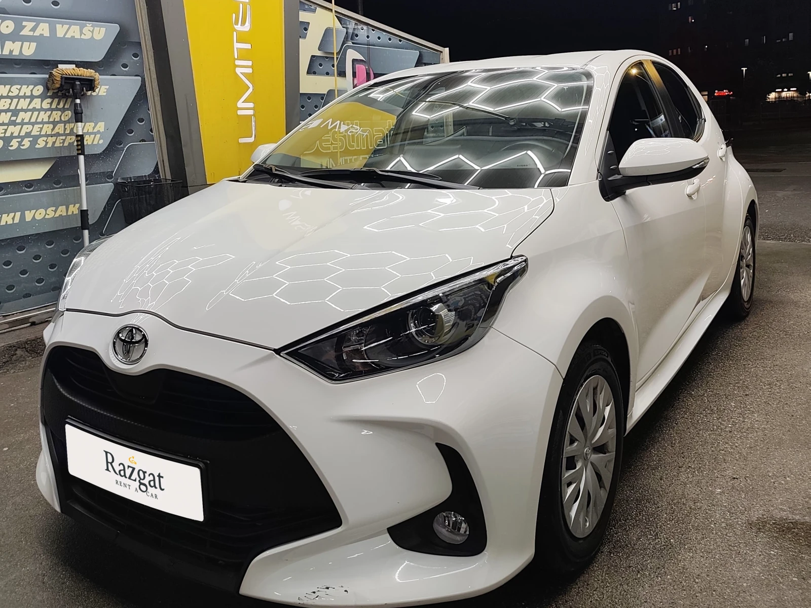 Toyota Yaris — 1/2