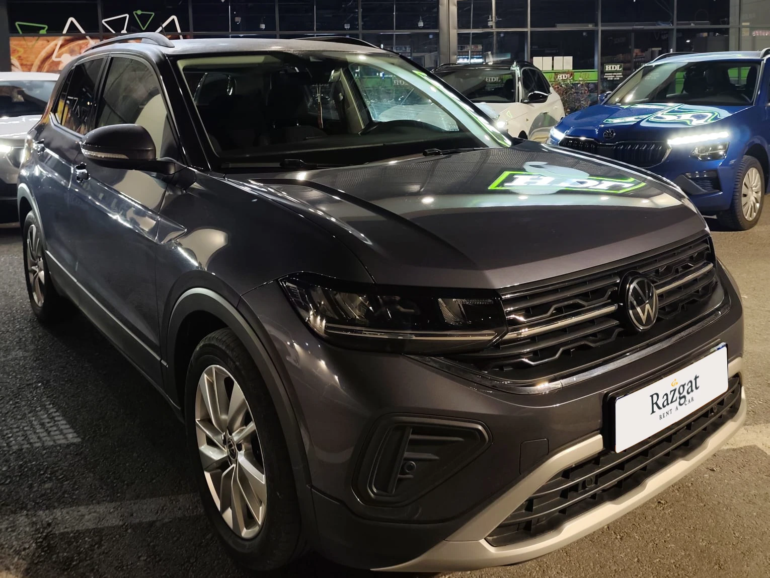 Volkswagen T-Cross — 1/2