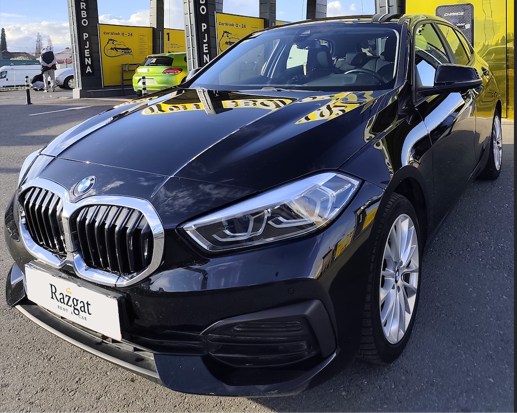 BMW 116 — 1/2