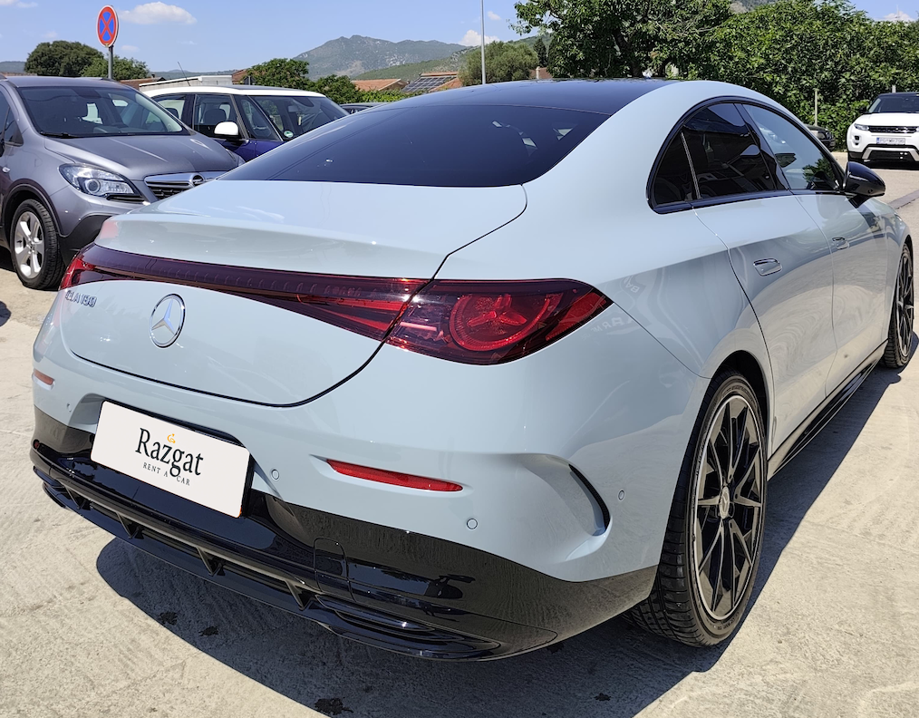 Mercedes CLA — 2/2